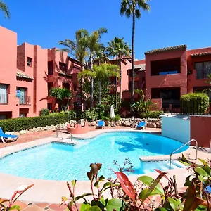 Letmalaga Don Carlos Gardens Apartment
